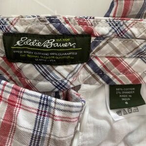 Eddie Bauer Bermuda Style Shorts Women's Size 6 Plaid Red Blue Tan